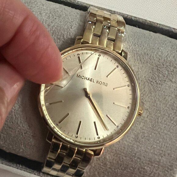 Michael Kors Women's Pyper Three-Hand Gold-Tone Stainless Steel Watch - Picture 4 of 5